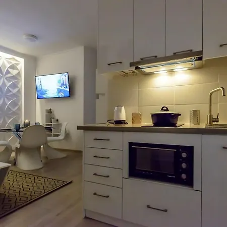 Skyloft - Location & Private Roof Garden Καλαμάτα