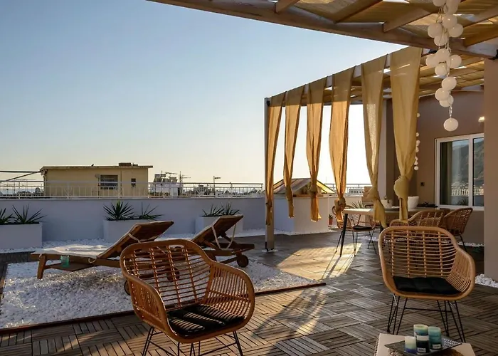 Skyloft - Location & Private Roof Garden Καλαμάτα