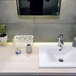 Skyloft - Location & Private Roof Garden