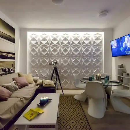 Apartment Skyloft - Location & Private Roof Garden *