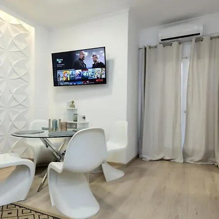 Skyloft - Location & Private Roof Garden Daire *