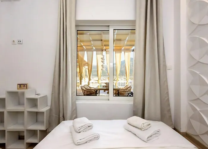 Skyloft - Location & Private Roof Garden Kalamata